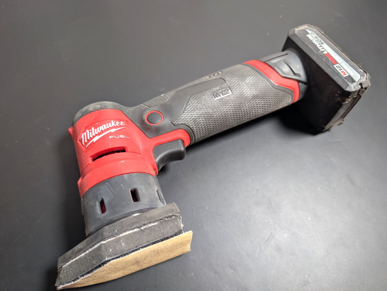 Milwaukee M12 FUEL detail sander